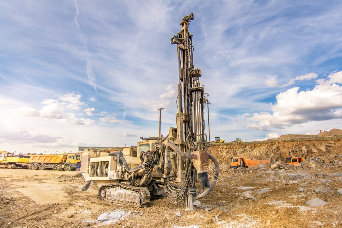 Sinclair’s 20,000 m milestone at Mt Henry: cost and planning notes for mine teams