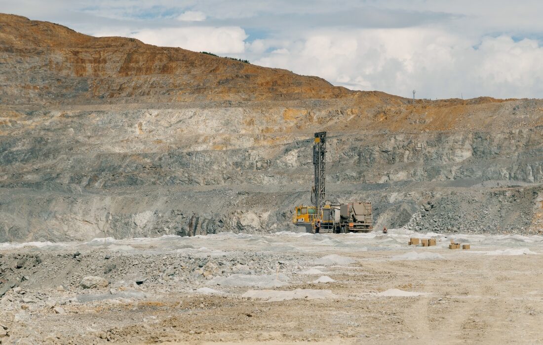 Waratah drilling and the Ironclad–Consols link: lode continuity insights for mine planners