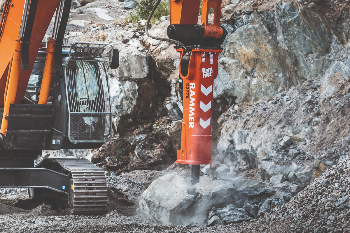 Rammer E06 rockbreaker: fuel, wear and productivity takeaways for mine engineers